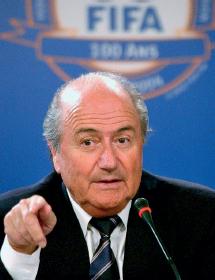 【一周人物】布拉特:连任四天就辞职的FIFA主