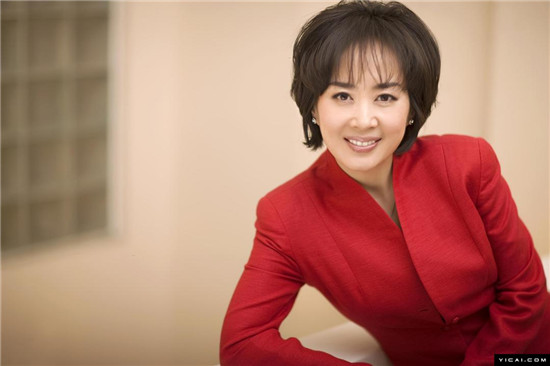 点我国知名白富美CEO:淘宝女王第一桶金赚四