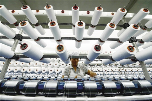 872公司中报透视:各地证券银行频现赚钱王_证