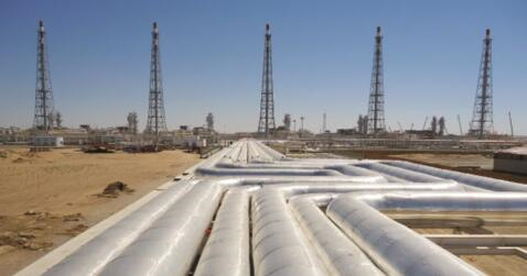 p45-2013 年 5 月 28 日，土库曼斯坦马雷州，即将投产向中国输送天然气的天然气处理厂。CFP
