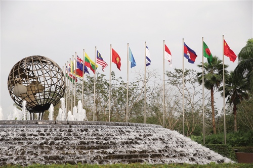 P2P平台发力消费金融市场 底线监管成共识_