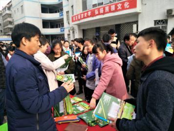 陕西高职院校考生志愿填报服务行活动圆满落幕
