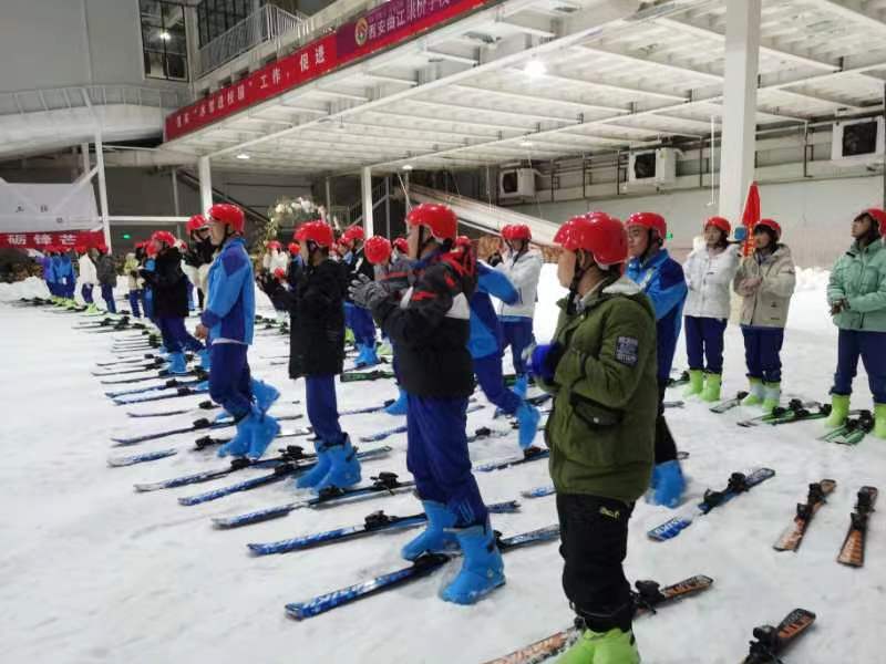 被誉为"冠军基地"的陕西安康国家雪上项目训练基地,地处秦岭中段南麓