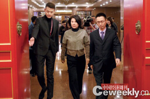 p40-1-月9-日，董明珠出席格力电器在京举行的媒体见面会。《中国经济周刊》记者-肖翊I-摄