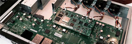 p39-1 “智桥”SDN 智能高密度万兆交换芯片