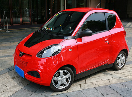 滴滴快的推迷你电动车小滴载客一人首批上线杭州