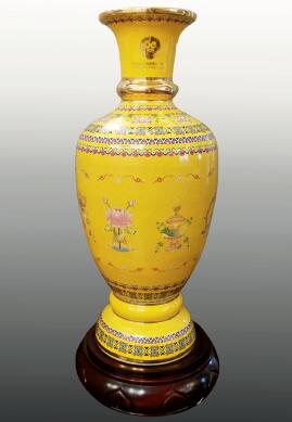 p71-1 西藏50周年庆典礼品80公分高珐琅彩平安瓶