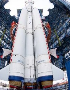 视觉：长征七号运载火箭首飞成功