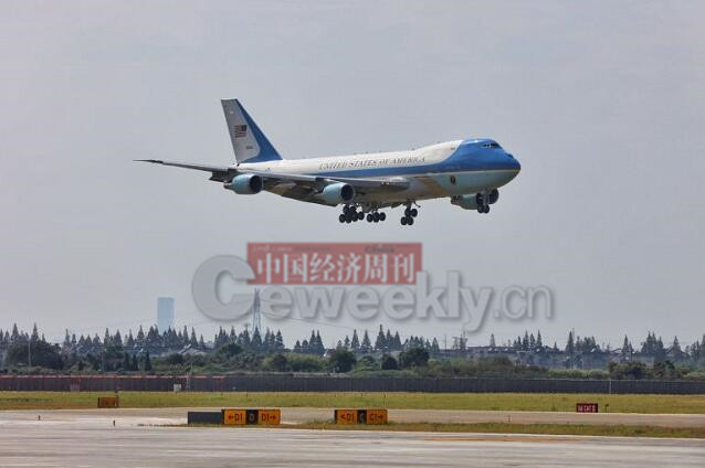 除了“空军一号”，萧山机场这两天陆续迎来了参加G20峰会的多国政要乘坐的专机_副本