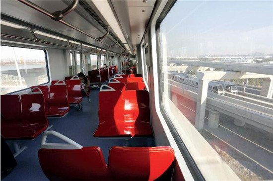 p32 上海轨道交通16号线全长58.96公里，其中地下线长约13.74公里，是国内首次采用“单洞双线”圆隧道中隔墙结构施工的地铁隧道。