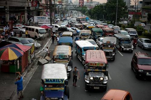 拥堵不堪的菲律宾街头