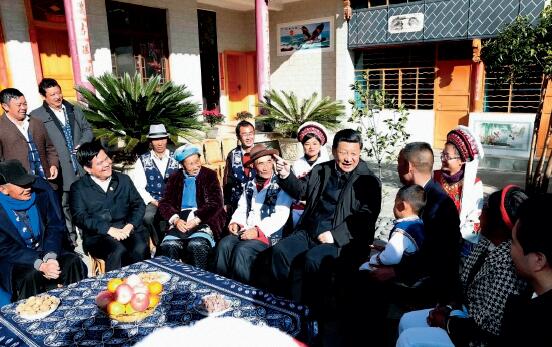 p46-2015 年1 月20 日，习近平总书记来到云南大理洱海边的湾桥镇古生村。新华社