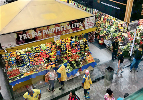 p70 巴西圣保罗Mercado Municipal市场 《中国经济周刊》记者 谢玮 摄