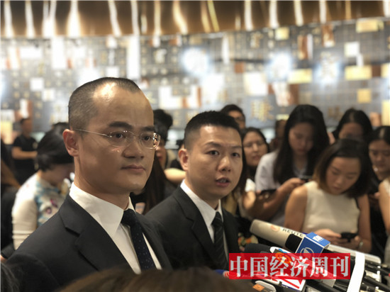 美团点评创始人兼CEO王兴接受媒体采访
