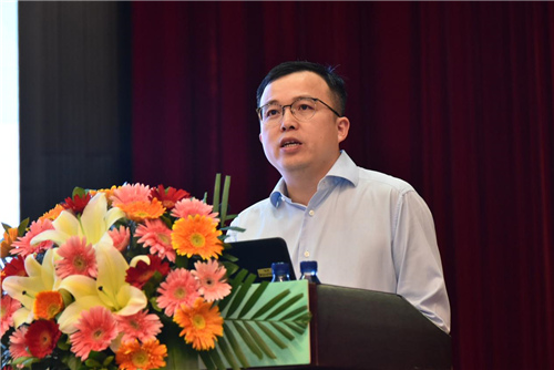 碧桂园集团党委副书记,集团副总裁,广东省国强公益基金会理事长朱剑敏