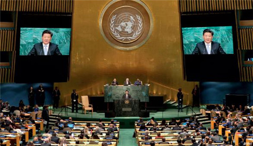 p158-2015 年 9 月28 日，国家主席习近平在纽约联合国总部出席第70 届联合国大会一般性辩论并发表题为《携手构建合作共赢新伙伴同心打造人类命运共同体》的重要讲话。