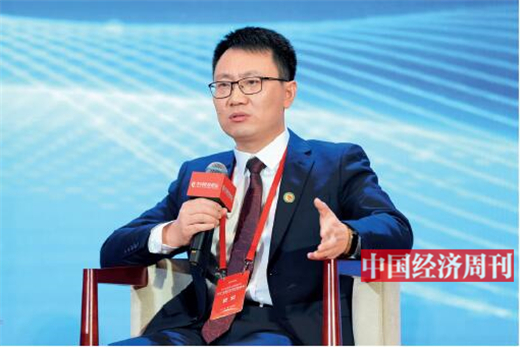 p69 何逢阳在第十七届中国经济论坛上参加“工业互联网助推新型工业化”高端对话