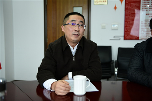 1、句容供电公司总经理罗明介绍辖内用电情况 （陈瑜 摄）