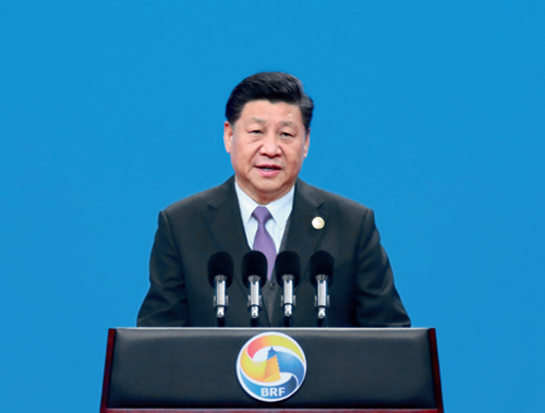 16  4 月26 日，国家主席习近平在北京出席第二届“一带一路”国际合作高峰论坛开幕式，并发表题为《齐心开创共建“一带一路”美好未来》的主旨演讲。新华社