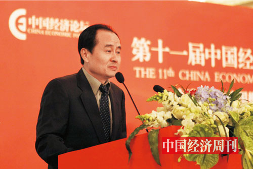 P12-《中国经济周刊》社长兼总编辑季晓磊主持论坛