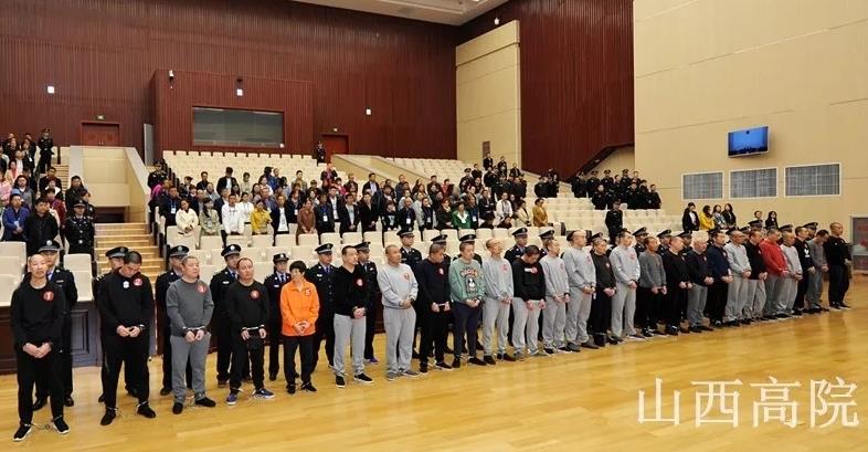 曾用12辆悍马给儿迎亲儿媳生儿子就奖200万山西古交原首富获刑