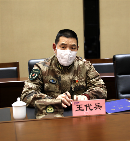 重庆渝北民兵加强防疫助力复工两不误