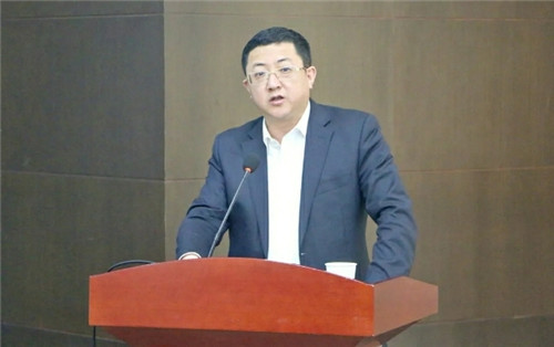 李黑记我们别无选择必须主动出击