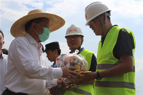 京广线部分区段降雨量超警戒线赣深项目部上演应急抢险