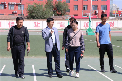 陕西定边第四中学校长王志亮愿为师生的引路人誓做教育使命的坚守者