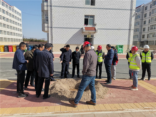 慶陽市住建局及海綿辦領導督查隴東學院海綿工程實施進展情況