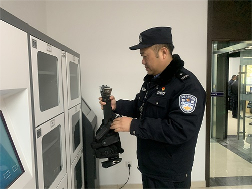 5,整理着装 准备出警