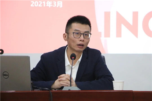 现代化煤矿的新形象;集团总裁办主任袁蓉结合到宁夏钢铁集团参观学习