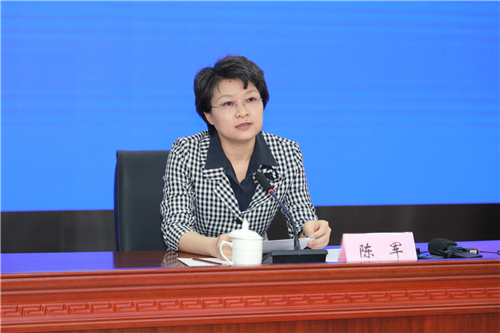 1.安徽省统计局局长陈军发布新闻