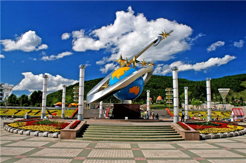 七台河市园林中心绿化美化工程点"靓"城市之美_黑龙江_区域_经济网