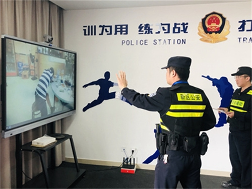 镇江新区公安尚武警营建设打造一流过硬警队