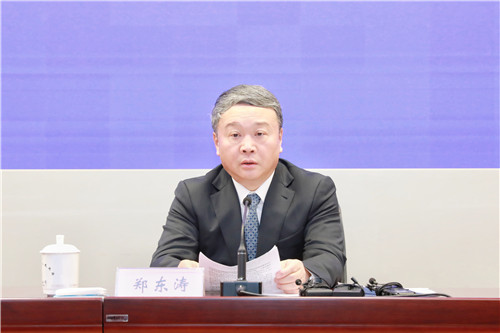 安徽省贸促会主任郑东涛发布新闻