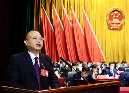 江西省于都县县长李松柏突出打好长征文化时尚之都富硒产业体育融合