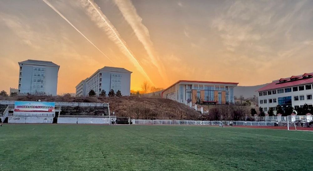 江苏卫生健康职业学院光影折射健康美文明花开结硕果