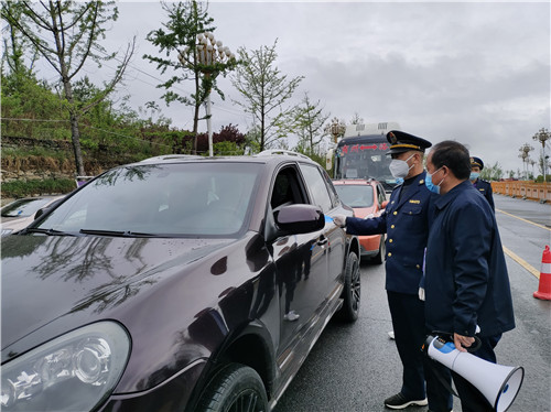 疫路有你春光可期洛南县华阳收费站疫情防控检查点疫情防控工作综述