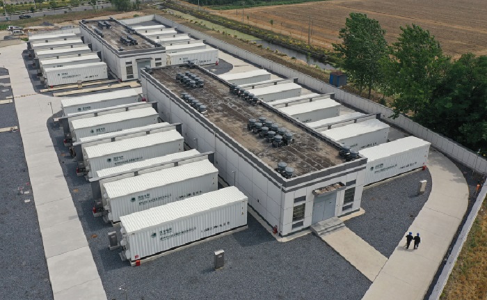 江苏金湖建成投运苏北最大兆瓦级电网侧电化学储能电站