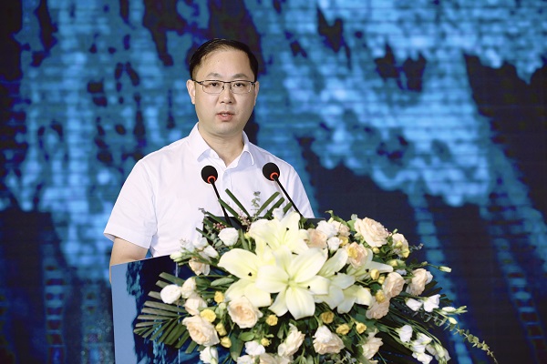 2022国际先进功能性纤维时尚可持续高峰论坛在苏州吴江盛泽举行