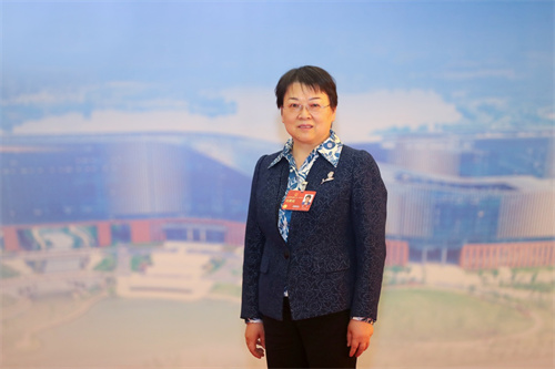 罗平