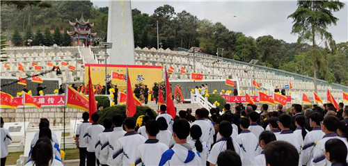 祭奠活动现场
