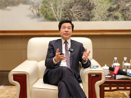 李开复接受采访（孙冰摄）