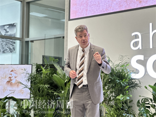 蔡司大中华区总裁兼首席执行官Maximilian Foerst(宋杰摄)